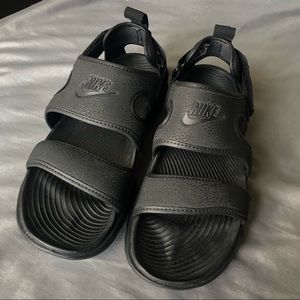 Nike Owaysis Sandals